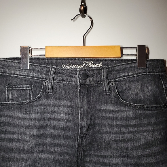 UNIVERSAL THREAD NWOT Grey Denim Skirt Sz. 10 - Picture 2 of 5
